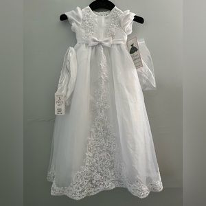 Rare Editions new girls 3 piece white gown. Size 12 medium